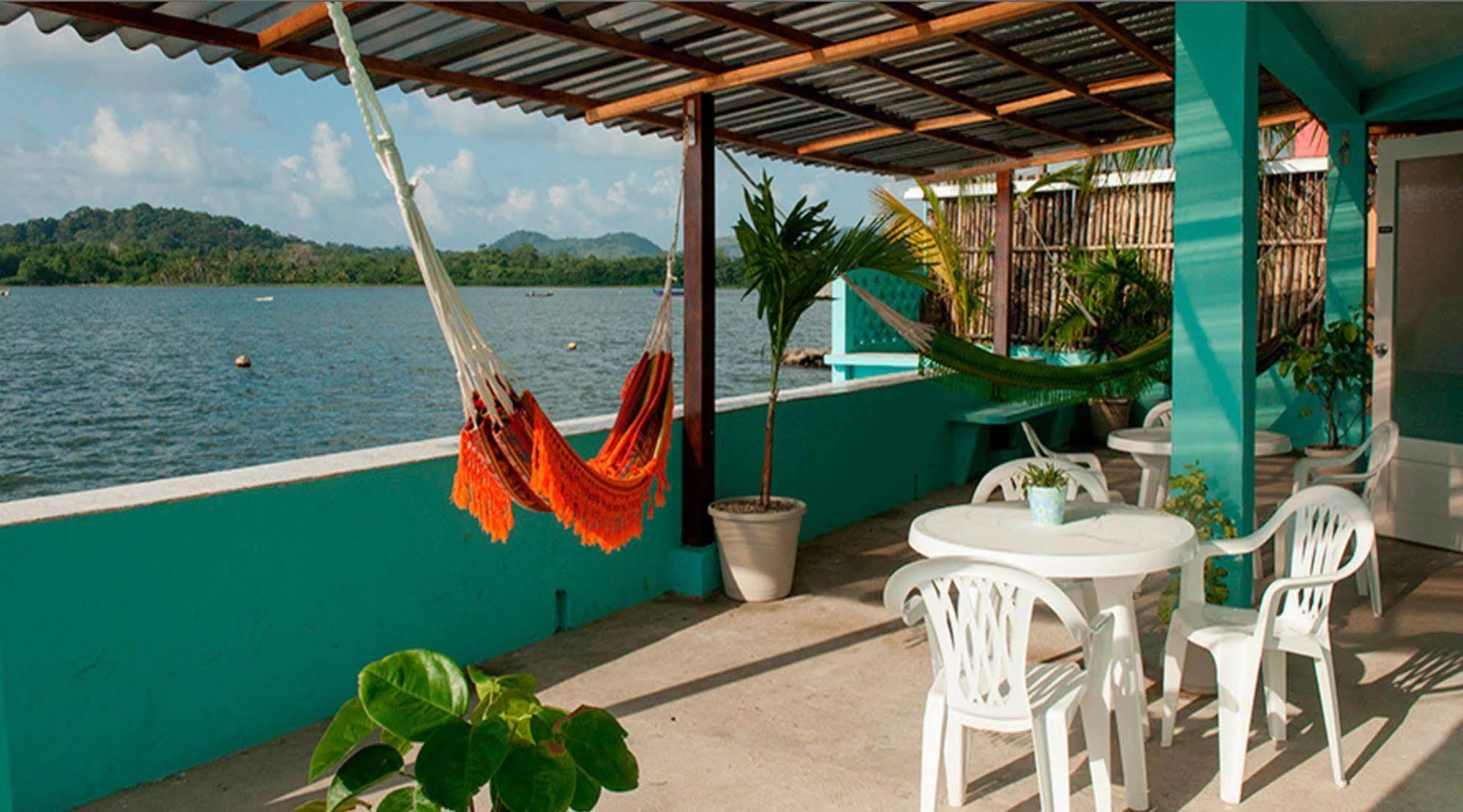 Casa Del Rayo Verde Hotelito Solidario Portobelo Exterior photo